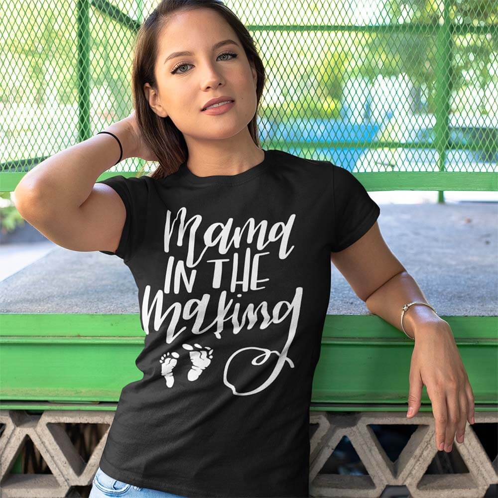 Cool Mama In The Making T-Shirt For Women