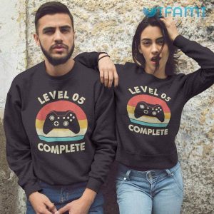 Retro 5 Year Anniversary Level 5th Complete Gift T-Shirt For Couple