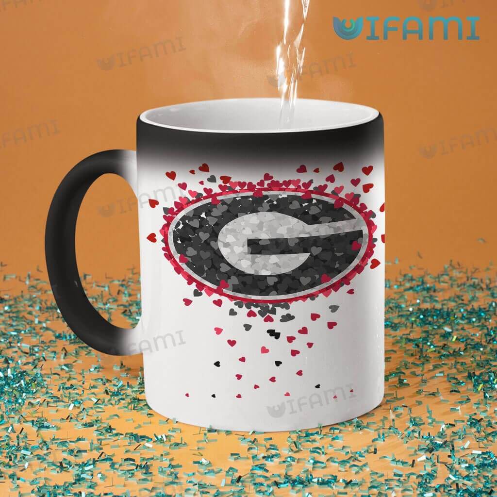 https://images.uifami.com/wp-content/uploads/2022/11/Georgia-Bulldogs-Coffee-Mug-Logo-Heart-UGA-Gift-Magic-Mug.jpeg