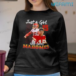 Patrick Mahomes Shirt Just A Girl Who Loves Mahomes Chiefs Gift For Her 3