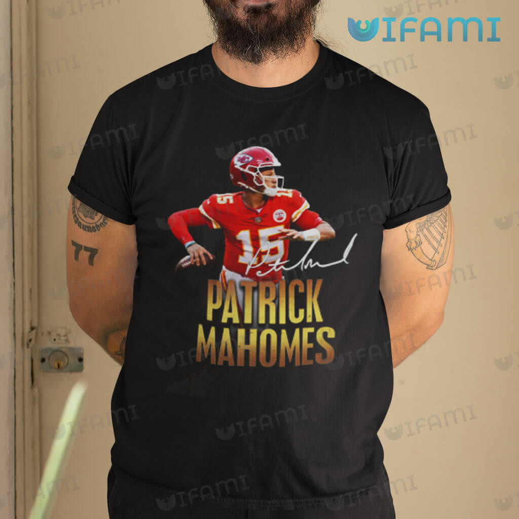 Patrick Mahomes Shirt Ready to Strike Signature Chiefs Gift - Personalized  Gifts: Family, Sports, Occasions, Trending