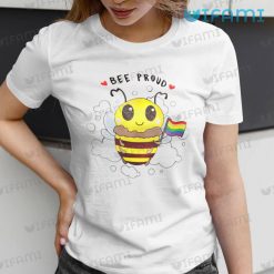 LGBT Shirt Bee Proud Hold Rainbow Flag LGBT Gift