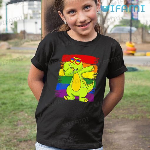 LGBT Shirt Dinosaur Dabbing Rainbow Flag LGBT Gift