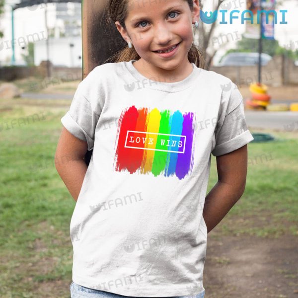 LGBT T-Shirt Love Wins Rainbow LGBT Gift
