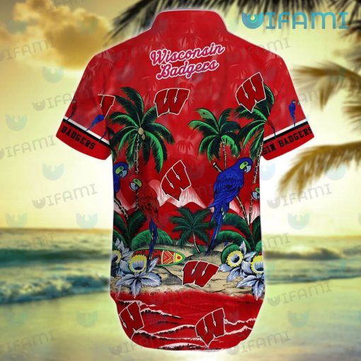 Wisconsin Badgers Hawaiian Shirt Parrot Couple Tropical Beach Badgers Gift