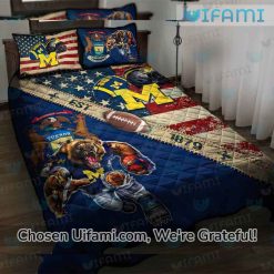 Michigan Wolverines Bedding Useful USA Flag Mascot Michigan Football Gift Best selling