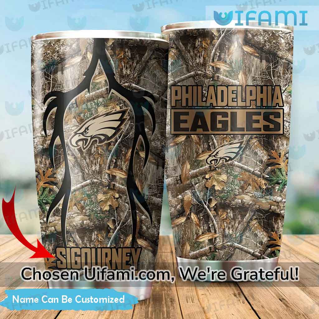 https://images.uifami.com/wp-content/uploads/2023/09/Philadelphia-Eagles-Coffee-Tumbler-Customized-Hunting-Camo-Gift-For-Eagles-Fans.jpg